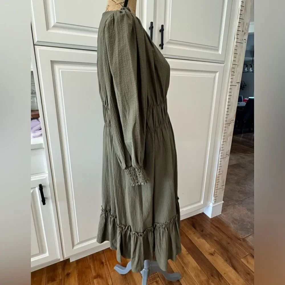 Calvin Klein olive green dress - Picture 3 of 7